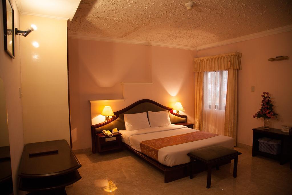 Golf 1 Hotel Далат Экстерьер фото